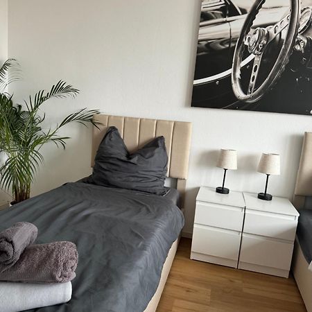 Monteur-& Ferienwohnung Eichmann Dresda Exterior foto