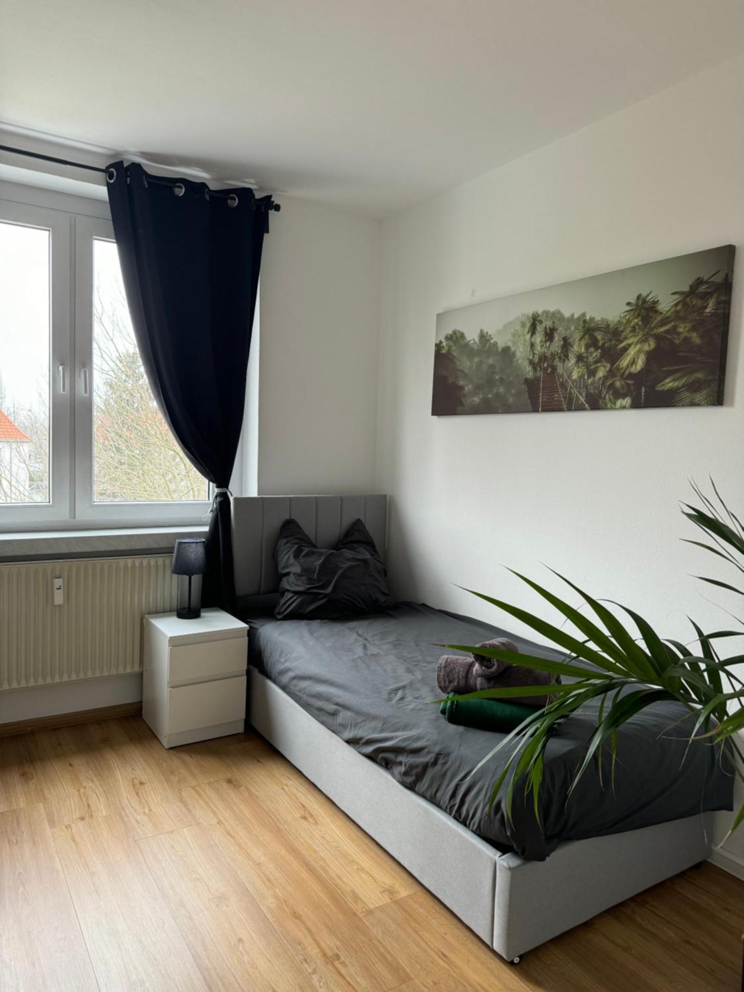 Monteur-& Ferienwohnung Eichmann Dresda Exterior foto