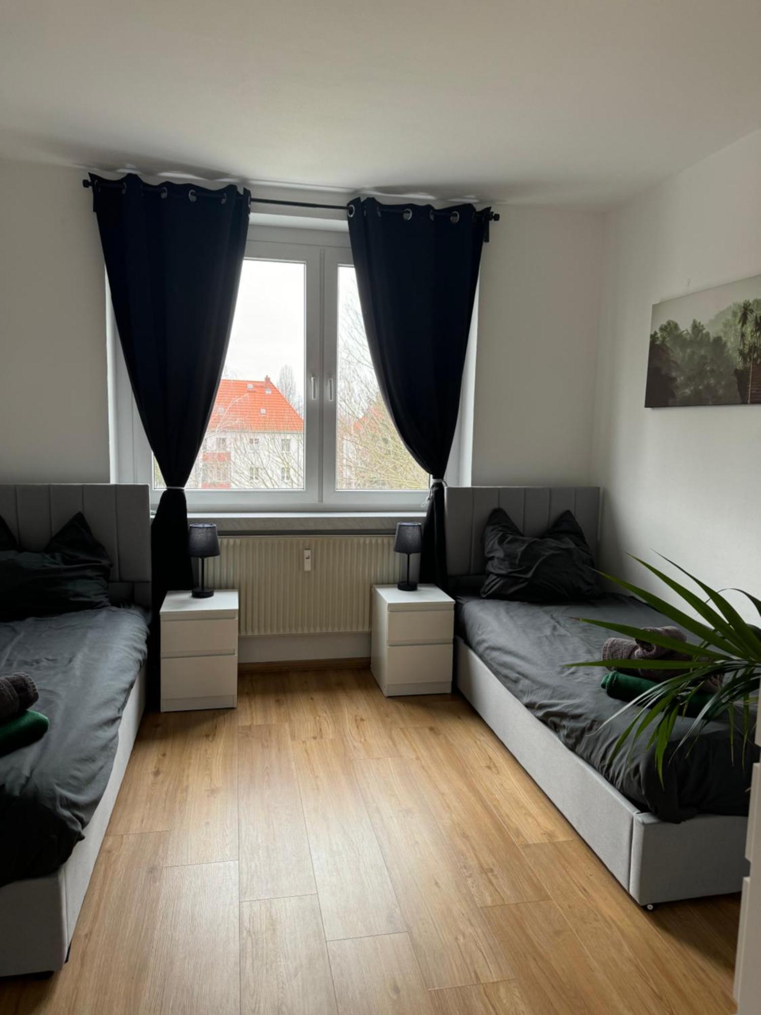 Monteur-& Ferienwohnung Eichmann Dresda Exterior foto